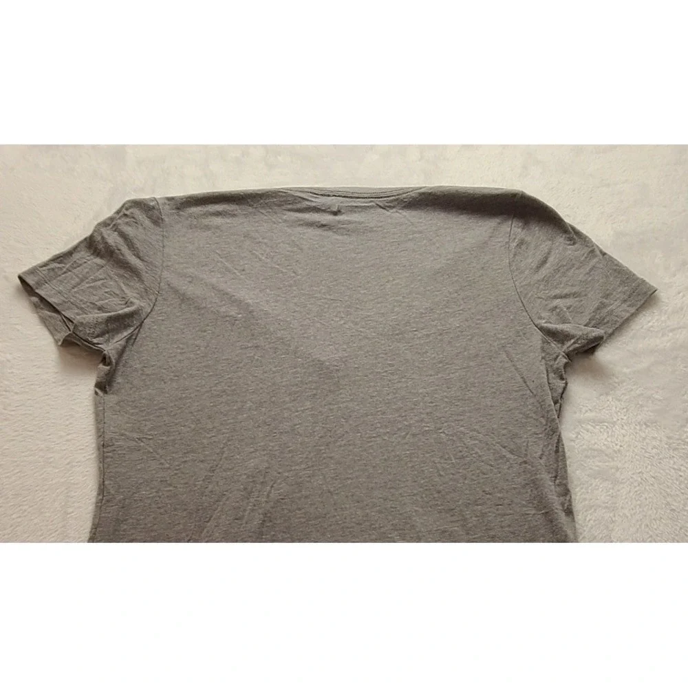 Next Level‎ Trump A Fine President 2020 Gray V-Neck Graphic T-Shirt Mens Medium